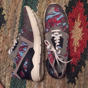 Men’s Adidas Tubular Shoes